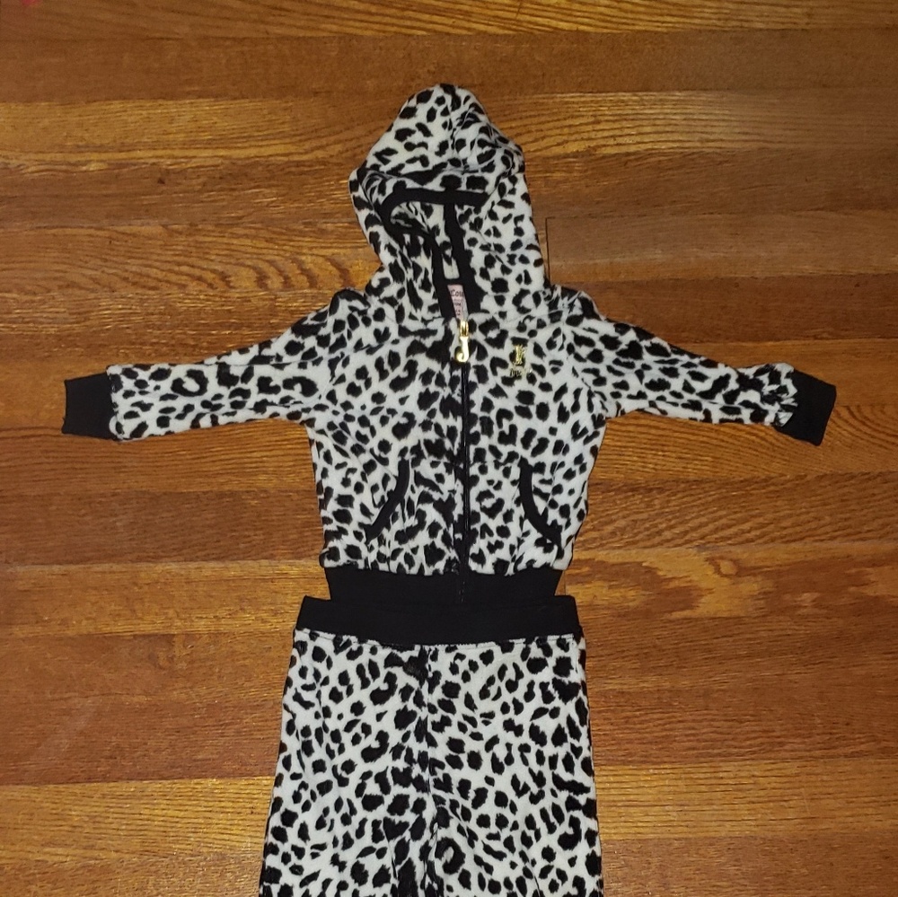 JC baby girls velour suit 6-12 months